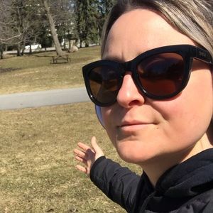 Meet your Posher, Genevieve